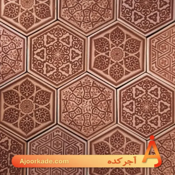 خشت دست ساز لعابی شش‌ضلعی طرح‌دار